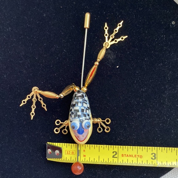Cynthia Chuang Jewelry 10 (J10) Vintage Porcelain Frog Rare Art Pin/Brooch - Picture 9 of 9